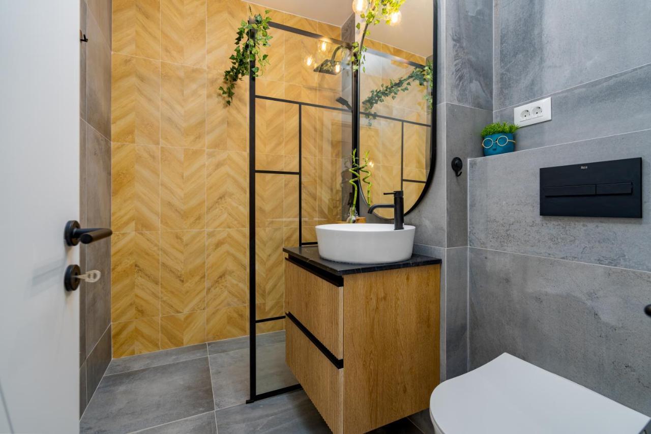 Botanic Nest Panoramic Studio ブカレスト エクステリア 写真